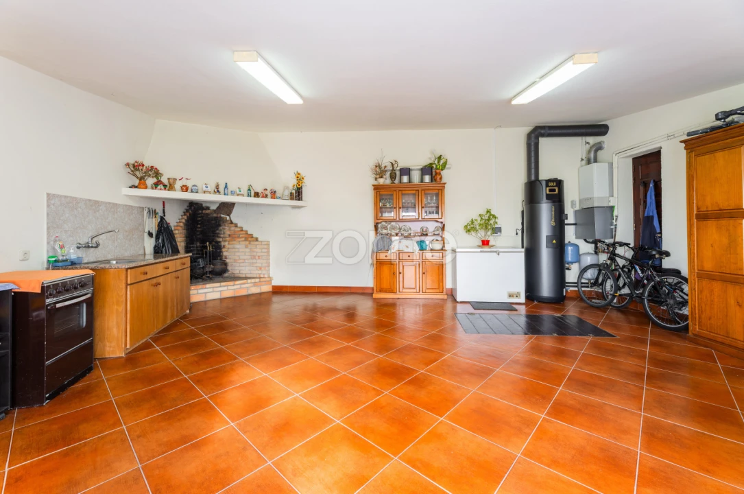 Moradia T4 para Venda em Chafe Foto 52