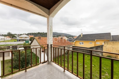 Moradia T4 para Venda em Chafe