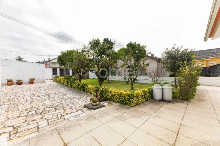 Moradia T4 para Venda em Chafe Foto 49