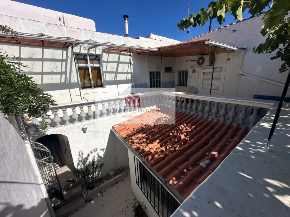 Moradia T8 para Venda em Caia, São Pedro e Alcáçova Foto 33