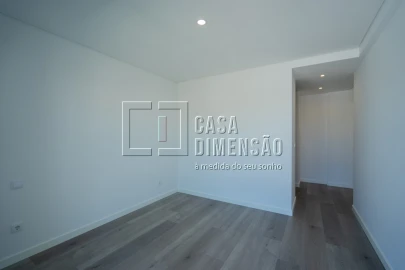 Moradia T4 para Venda em Corroios