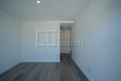 Moradia T4 para Venda em Corroios