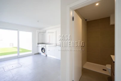 Moradia T4 para Venda em Corroios