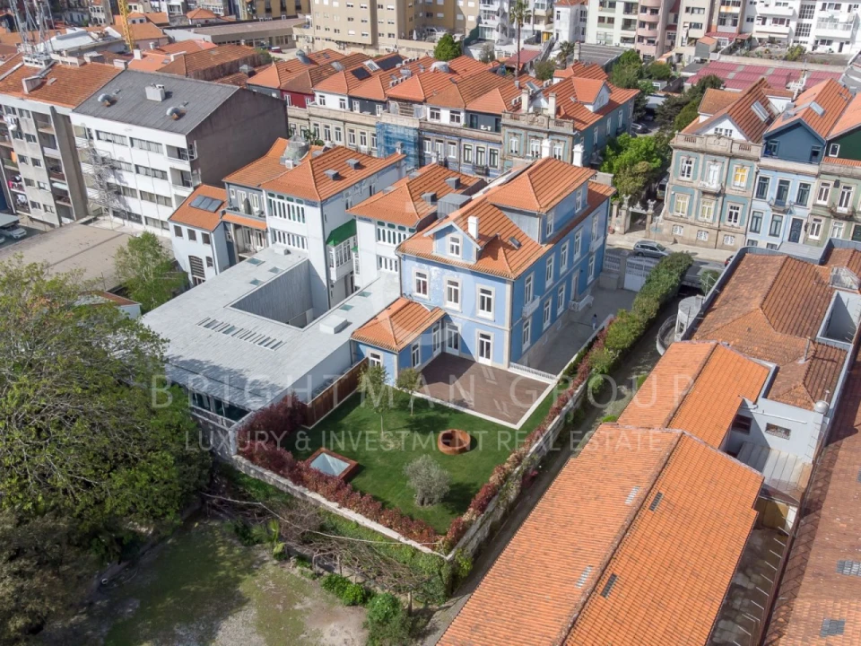 Moradia T6 para Venda em Cedofeita, Santo Ildefonso, Sé, Miragaia, São Nicolau e Vitória Foto 4