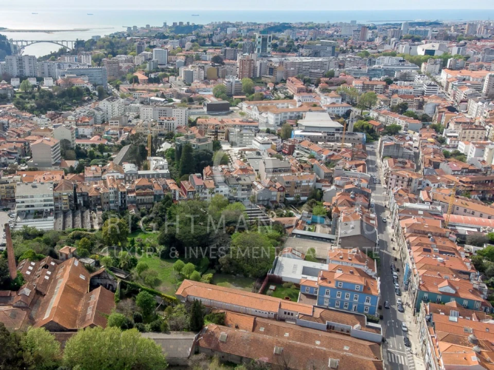 Moradia T6 para Venda em Cedofeita, Santo Ildefonso, Sé, Miragaia, São Nicolau e Vitória Foto 6