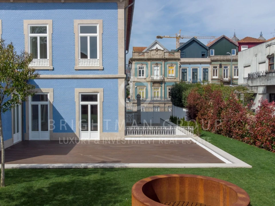 Moradia T6 para Venda em Cedofeita, Santo Ildefonso, Sé, Miragaia, São Nicolau e Vitória Foto 3