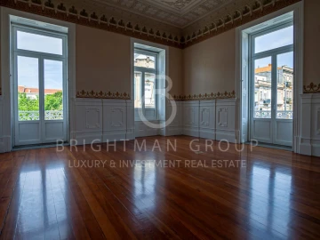 Moradia T6 para Venda em Cedofeita, Santo Ildefonso, Sé, Miragaia, São Nicolau e Vitória