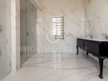 Moradia T6 para Venda em Cedofeita, Santo Ildefonso, Sé, Miragaia, São Nicolau e Vitória