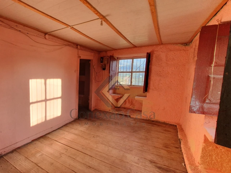 Moradia T2 para Venda em Frende Foto 12