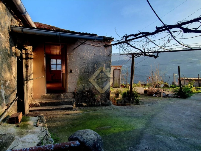 Moradia T2 para Venda em Frende Foto 9