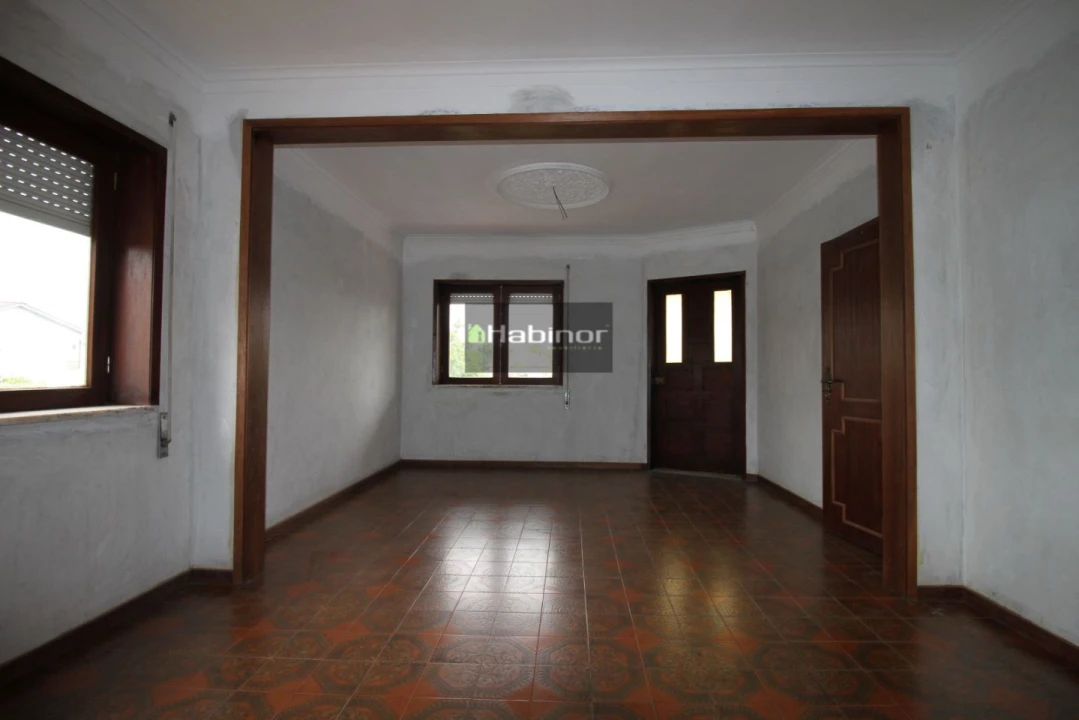 Moradia T5 para Venda em Vila Nova de Anha Foto 10