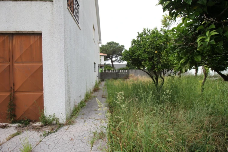 Moradia T5 para Venda em Vila Nova de Anha Foto 2