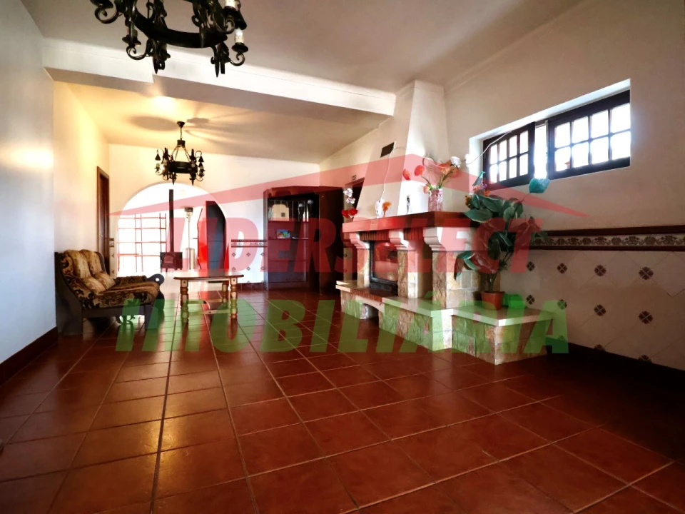 Quinta T6 para Venda em Silveira Foto 6