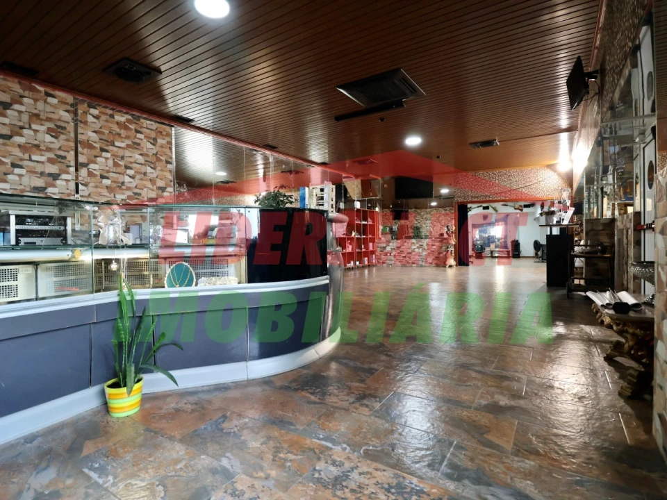 Quinta T6 para Venda em Silveira Foto 37