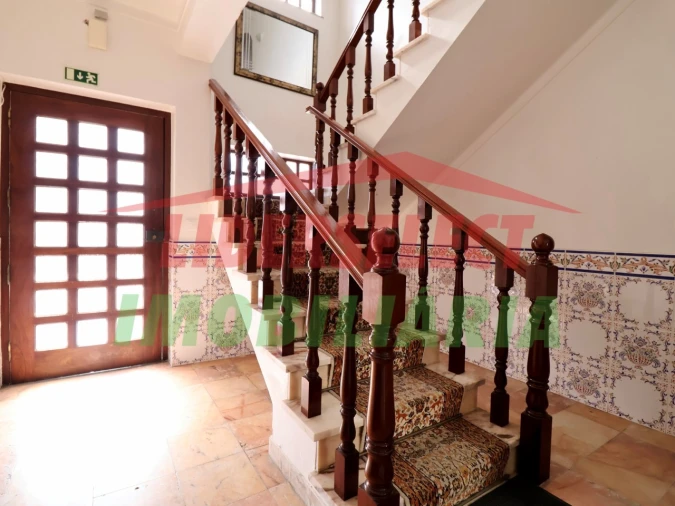 Quinta T6 para Venda em Silveira Foto 2