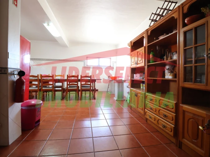 Quinta T6 para Venda em Silveira Foto 9