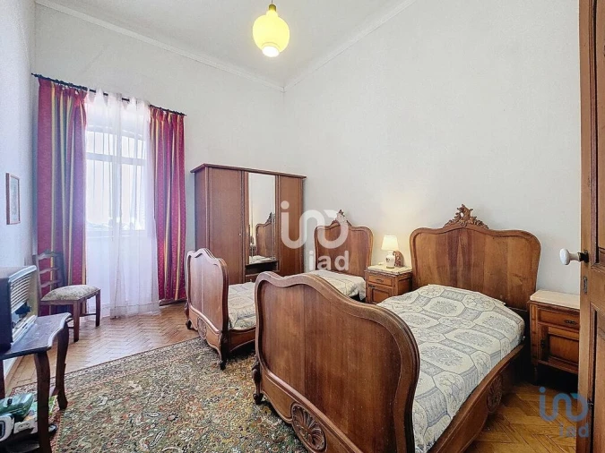 Moradia T6 para Venda em São Marcos da Serra Foto 10