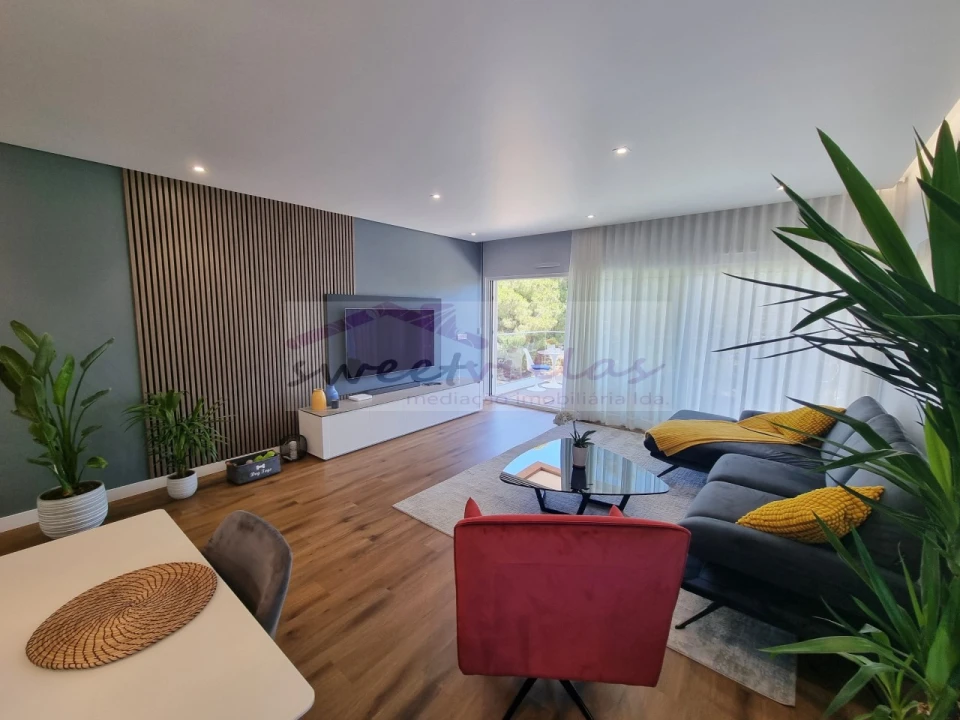 Apartamento T3 para Venda em Albufeira e Olhos de Água Foto 1
