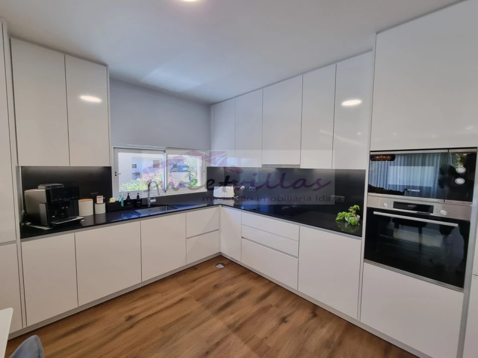 Apartamento T3 para Venda em Albufeira e Olhos de Água Foto 10