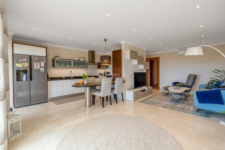 Apartamento T2 para Venda em Lagos (São Sebastião e Santa Maria) Foto 3