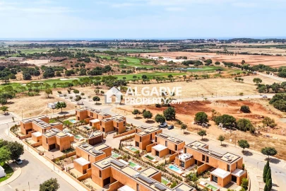 Moradia T3 para Venda em Quarteira