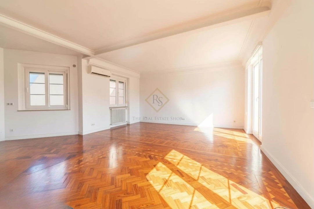 Apartamento T3 para Venda em Santo António Foto 7