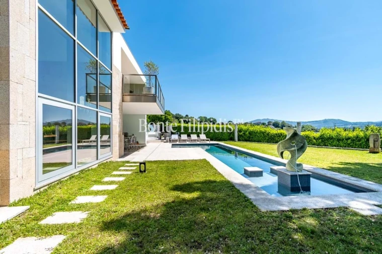 Moradia T4 para Venda em Amares e Figueiredo Foto 3