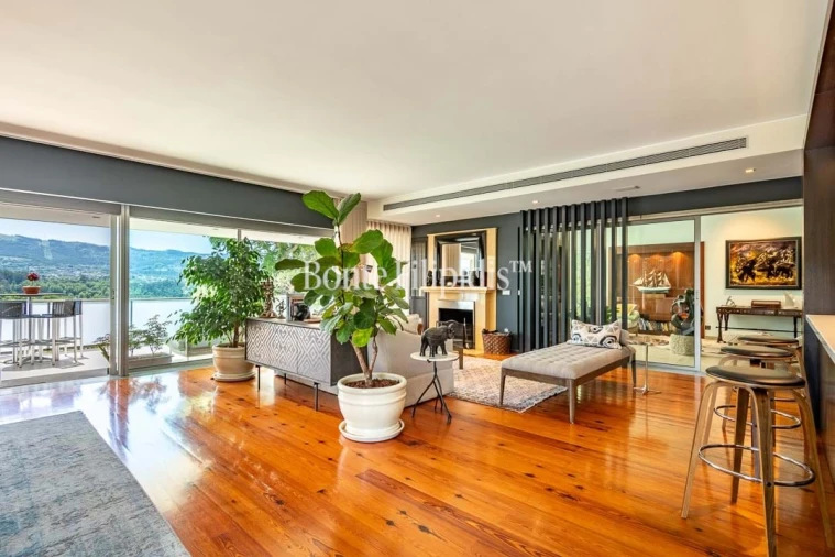 Moradia T4 para Venda em Amares e Figueiredo Foto 11