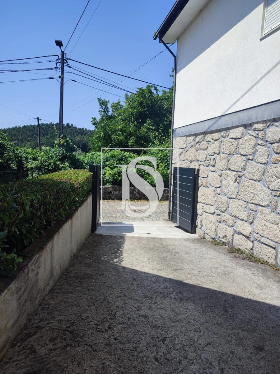 Moradia T3 para Venda em Águas Santas e Moure Foto 4