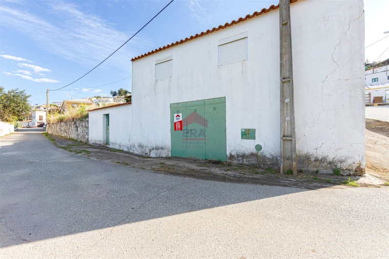 Armazém para Venda em Odeleite