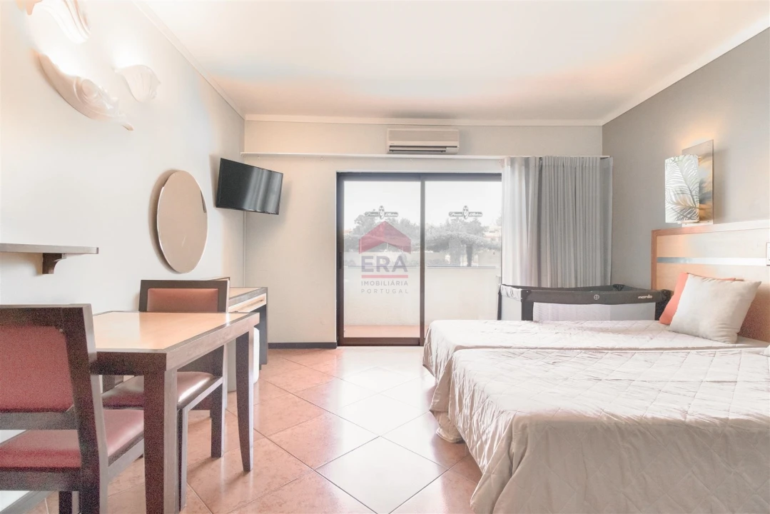 Apartamento T0 para Venda em Albufeira e Olhos de Água Foto 8
