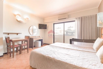 Apartamento T0 para Venda em Albufeira e Olhos de Água