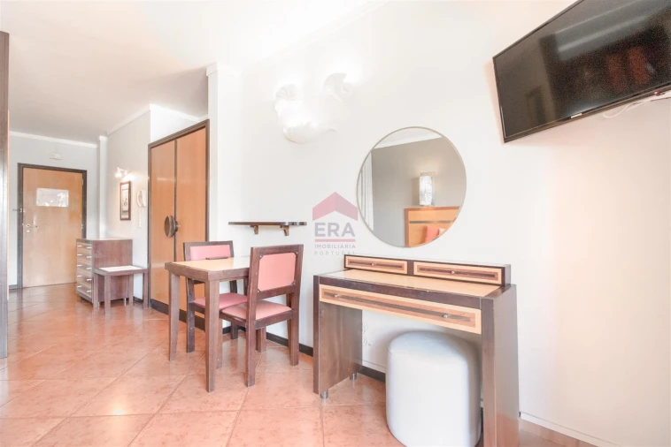 Apartamento T0 para Venda em Albufeira e Olhos de Água Foto 4