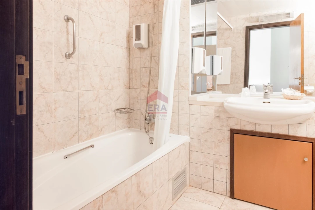 Apartamento T0 para Venda em Albufeira e Olhos de Água Foto 11