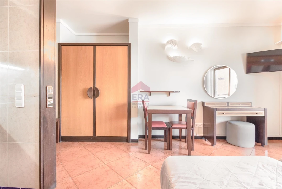 Apartamento T0 para Venda em Albufeira e Olhos de Água Foto 5