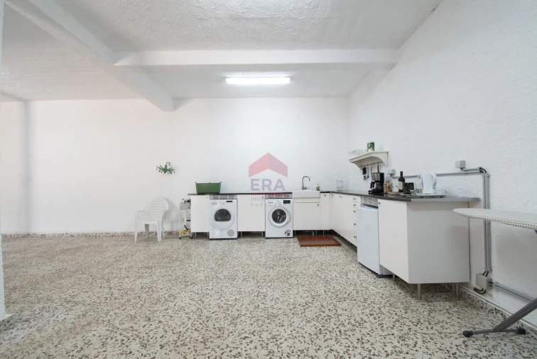 Moradia T4 para Venda em Quarteira Foto 41