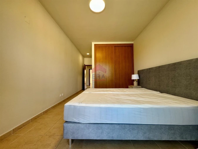 Apartamento T2 para Venda em Alvor Foto 7
