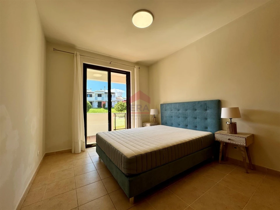 Apartamento T2 para Venda em Alvor Foto 8