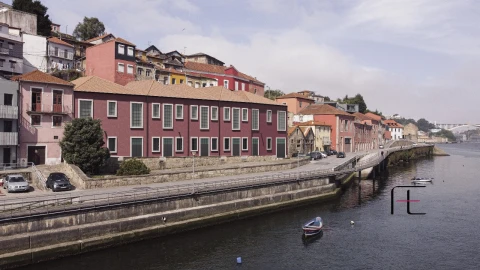 Loja para Venda em Santa Marinha e São Pedro da Afurada