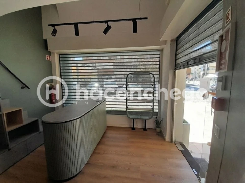 Loja para Arrendamento em Barcelos, V.Boa, V.Frescainha Foto 4