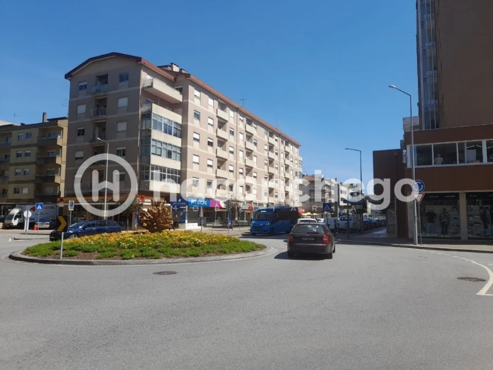 Loja para Arrendamento em Barcelos, V.Boa, V.Frescainha Foto 1