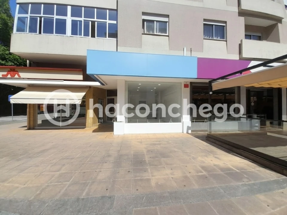 Loja para Arrendamento em Barcelos, V.Boa, V.Frescainha Foto 9