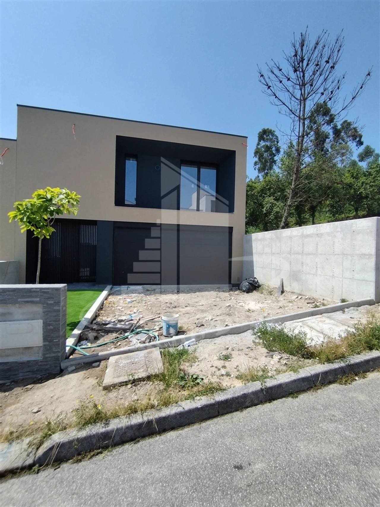 Moradia T3 para Venda em Lanhoso Foto 12