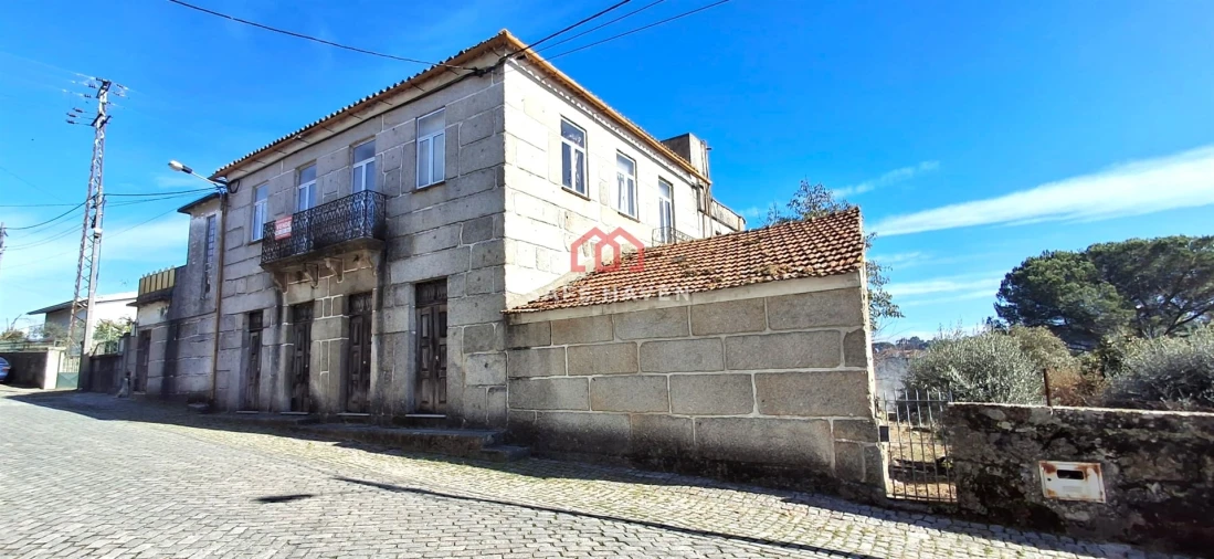 Moradia T0 para Venda em Vila Nova de Tazem Foto 2