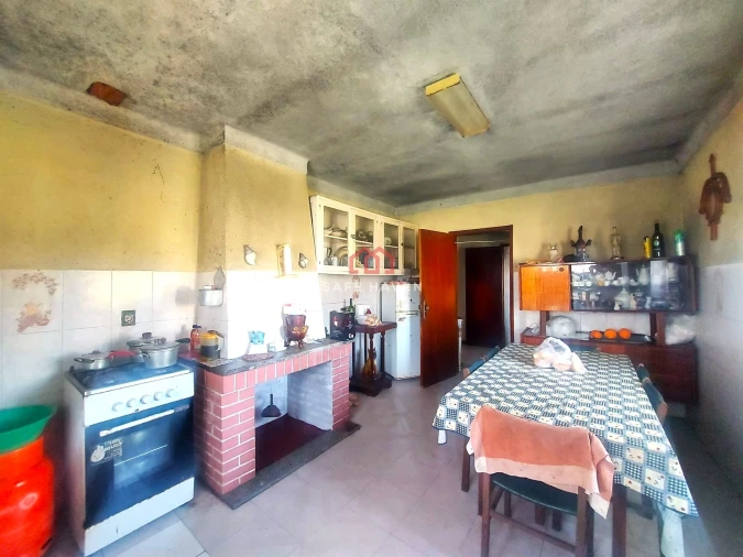 Moradia T0 para Venda em Vila Nova de Tazem Foto 6