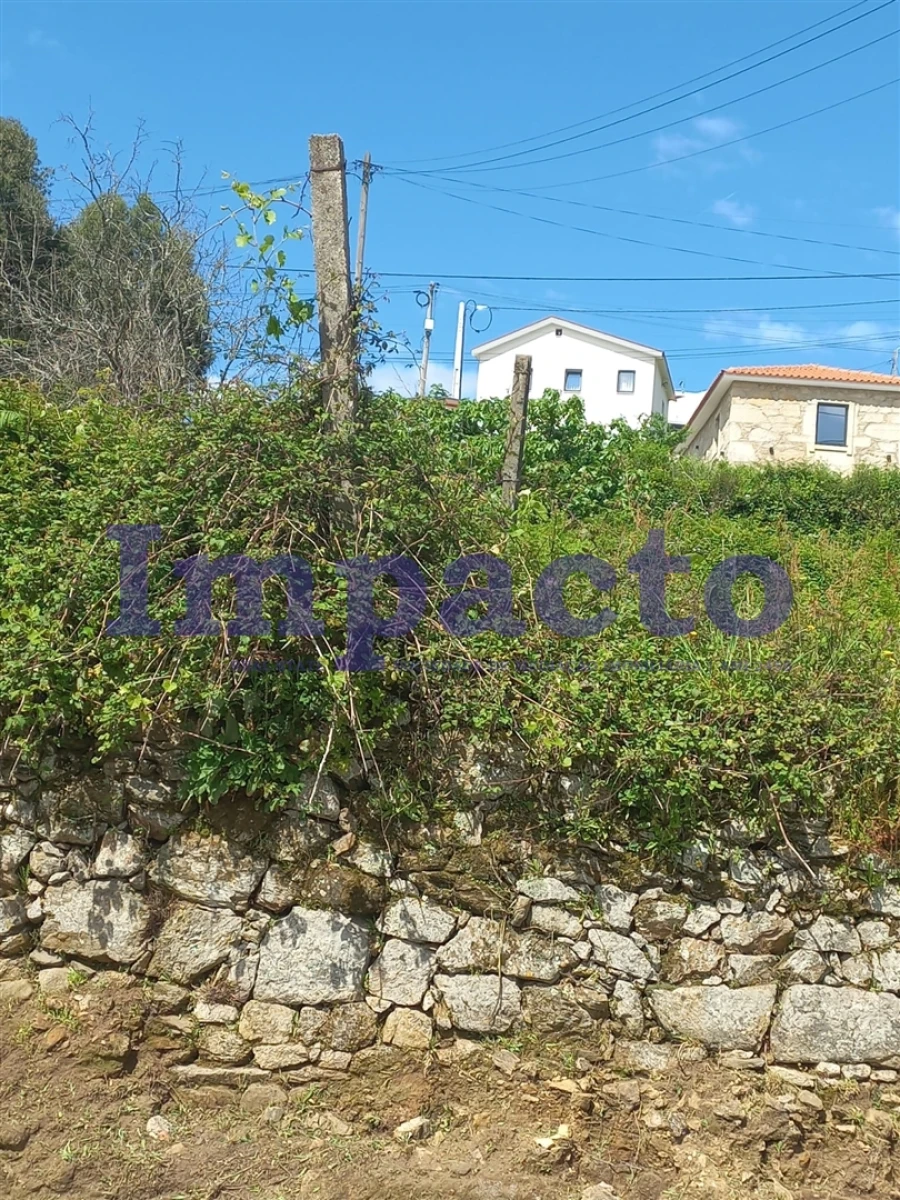 Terreno para Venda em Escariz Foto 11