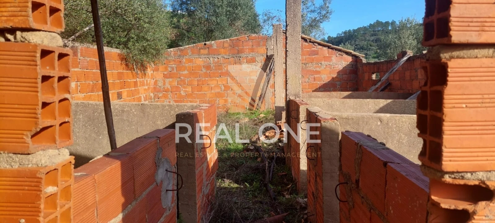 Terreno para Venda em Alte Foto 1