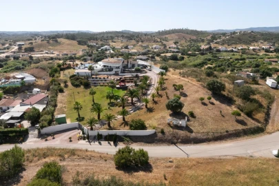 Moradia T3 para Venda em Mexilhoeira Grande