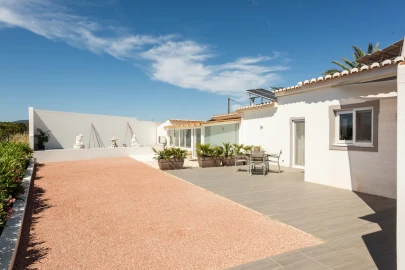 Moradia T3 para Venda em Mexilhoeira Grande
