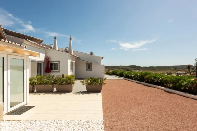 Moradia T3 para Venda em Mexilhoeira Grande